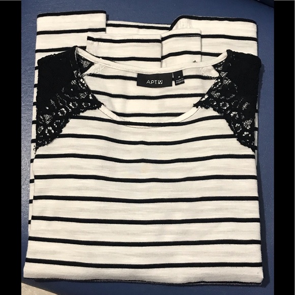 Women’s Apt 9 long-sleeved lace-trim shirt - Picture 11 of 12